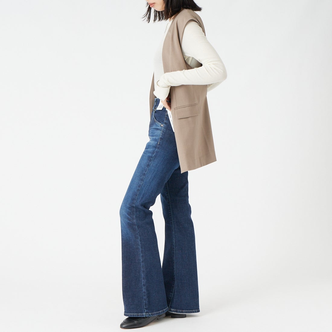 SOMETHING [サムシング] LISA モアフレアデニムパンツ [SEA51] 226 D.BLUE &&モデル身長：162cm 着用サイズ：26&&