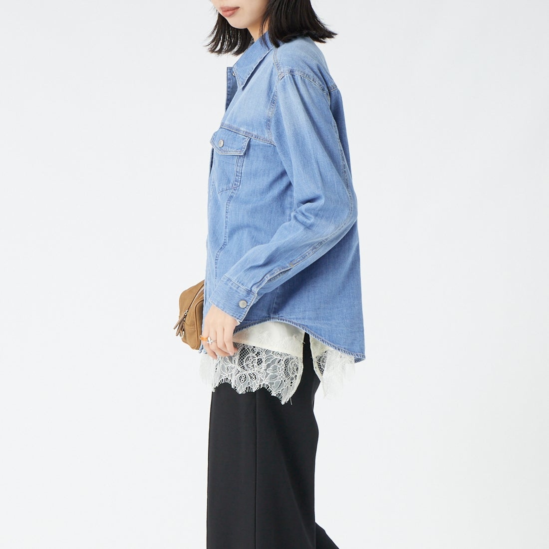 SOMETHING [サムシング] ジーシャツ [ST256] 6298 LBLU &&モデル身長：162cm 着用サイズ：F&&
