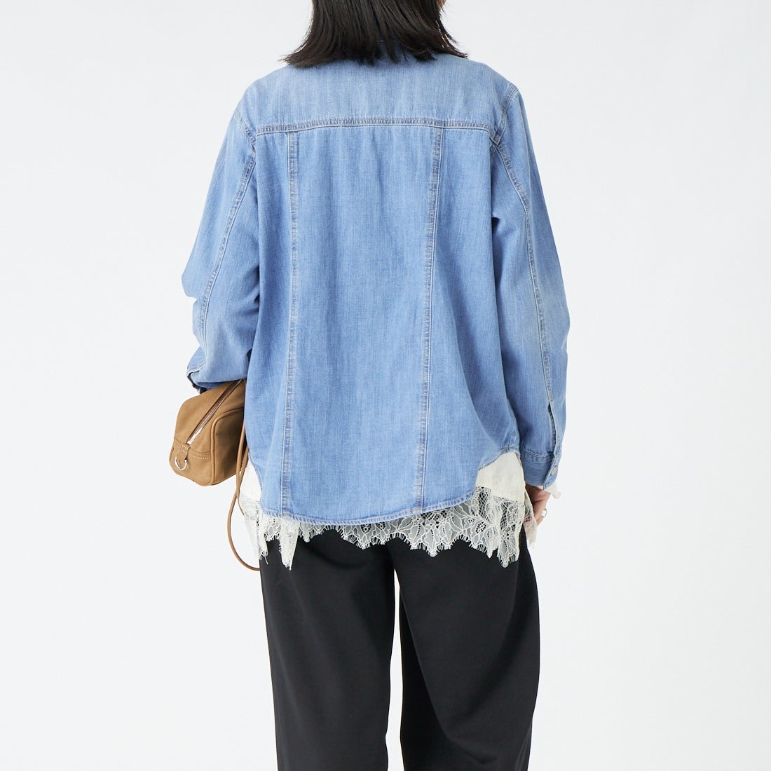 SOMETHING [サムシング] ジーシャツ [ST256] 6298 LBLU &&モデル身長：162cm 着用サイズ：F&&