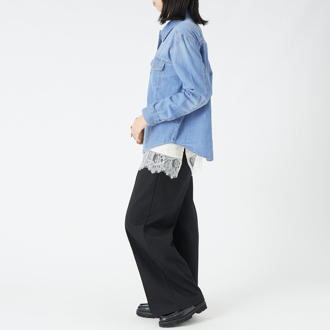 SOMETHING [サムシング] ジーシャツ [ST256] 6298 LBLU &&モデル身長：162cm 着用サイズ：F&&