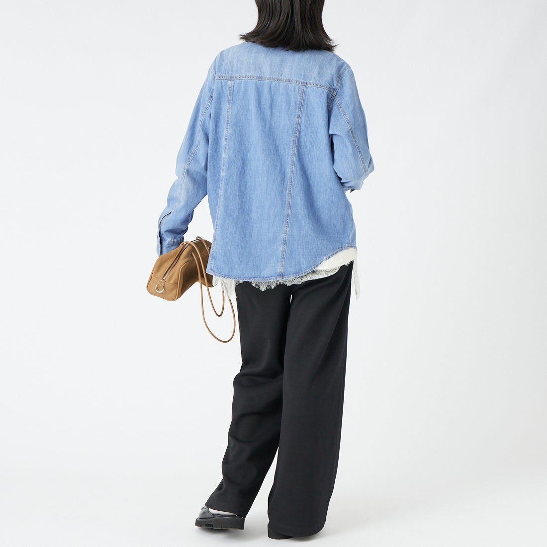 SOMETHING [サムシング] ジーシャツ [ST256] 6298 LBLU &&モデル身長：162cm 着用サイズ：F&&