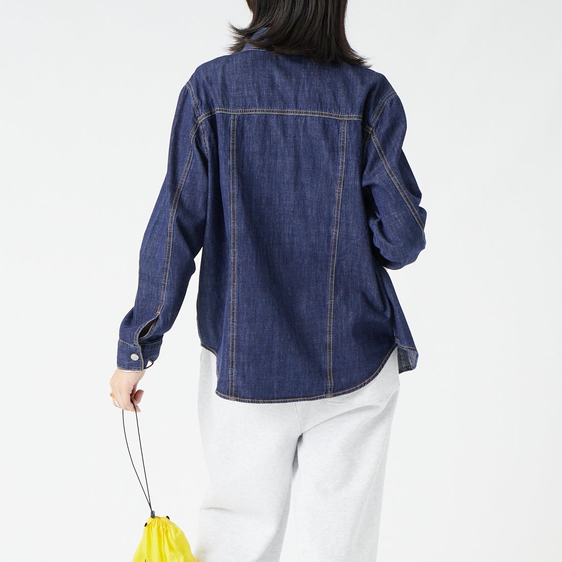 SOMETHING [サムシング] ジーシャツ [ST256] 6292 MBLU &&モデル身長：162cm 着用サイズ：F&&