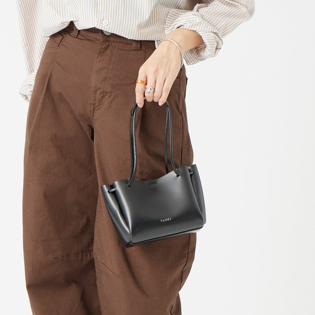 YAHKI [ヤーキ] レザーショルダーバッグ [YH-822] BLACK