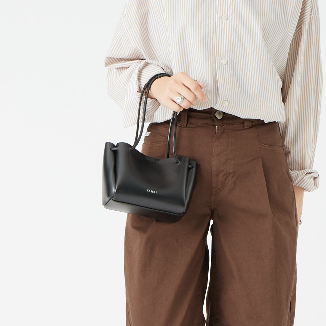 YAHKI [ヤーキ] レザーショルダーバッグ [YH-822] BLACK
