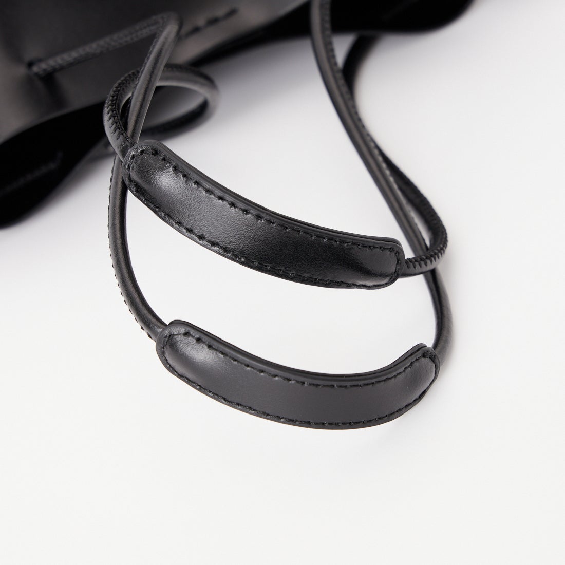 YAHKI [ヤーキ] レザーショルダーバッグ [YH-822] BLACK