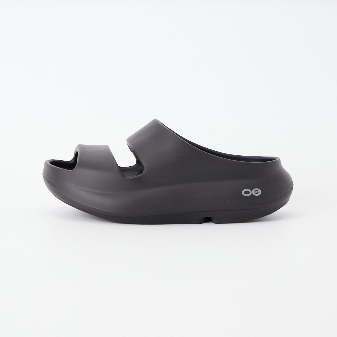 OOFOS [ウーフォス] ウーヤー [OOYEA] BLACK