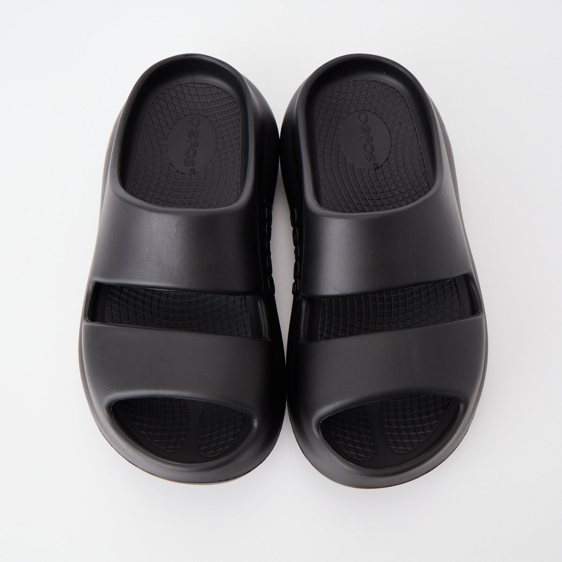 OOFOS [ウーフォス] ウーヤー [OOYEA] BLACK