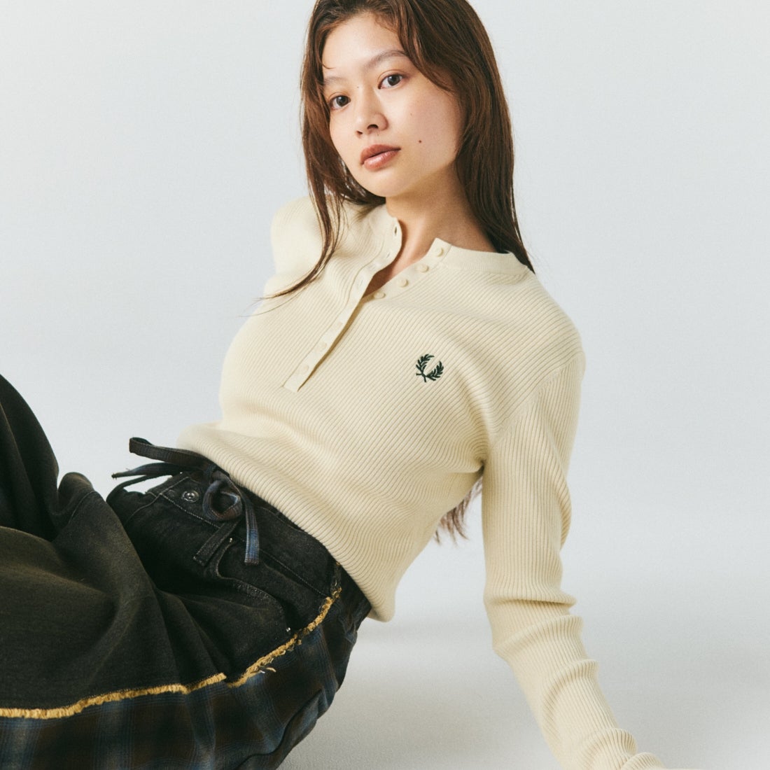 FRED PERRY [フレッドペリー] 別注 ワンポイントロゴ刺繍 ヘンリーネックリブニット [FPW-26A-009-JF] OATMEAL