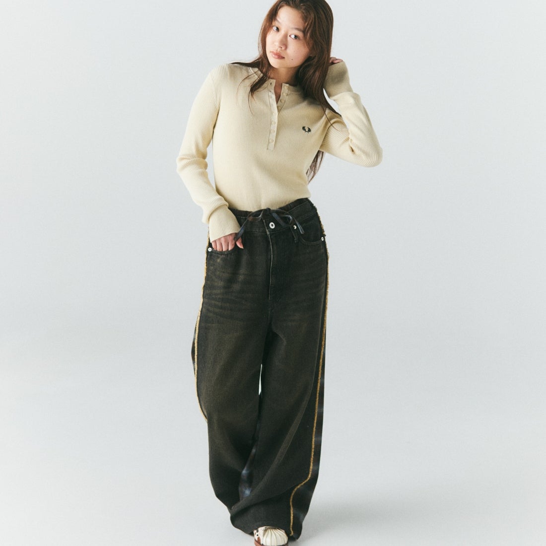 FRED PERRY [フレッドペリー] 別注 ワンポイントロゴ刺繍 ヘンリーネックリブニット [FPW-26A-009-JF] OATMEAL
