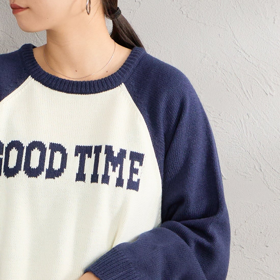 LOGAN Knitting Mills [ローガン ニッティング ミルズ] 別注 配色ジャガードラグランニット [LG-26FW29IN-JF] IVORY &&モデル身長：156cm 着用サイズ：F&&