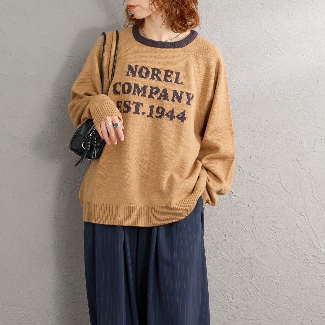 LOGAN Knitting Mills [ローガン ニッティング ミルズ] 別注 配色ジャガードラグランニット [LG-26FW29IN-JF] BEIGE &&モデル身長：158cm 着用サイズ：F&&