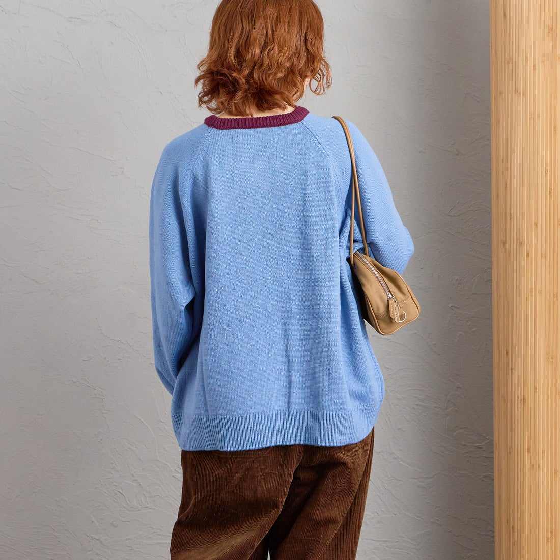 LOGAN Knitting Mills [ローガン ニッティング ミルズ] 別注 配色ジャガードラグランニット [LG-26FW29IN-JF] BLUE &&モデル身長：158cm 着用サイズ：F&&