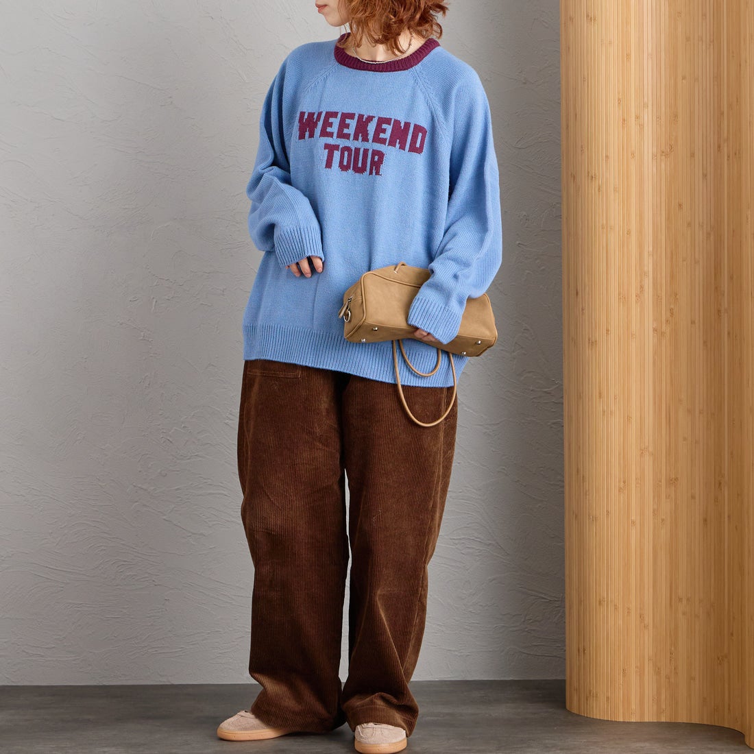 LOGAN Knitting Mills [ローガン ニッティング ミルズ] 別注 配色ジャガードラグランニット [LG-26FW29IN-JF] BLUE &&モデル身長：158cm 着用サイズ：F&&