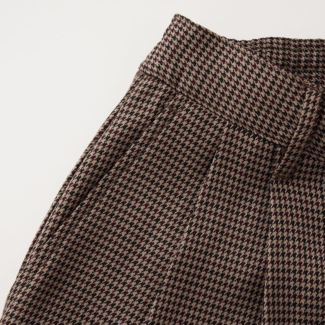 UMBRO [アンブロ] 別注 ワイドトラックパンツ [201NK26AW-PT12-JF] GUN CLUB C