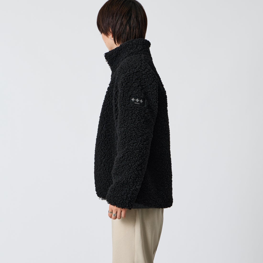 TATRAS [タトラス] 別注 GOLO スタンドカラーボアブルゾン [MCKA1180033968-JF] BLACK &&モデル身長：177cm 着用サイズ：3&&