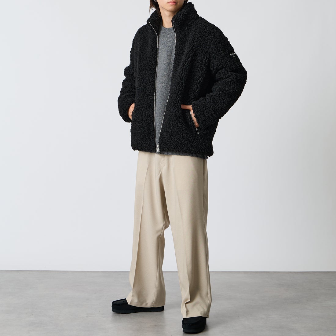 TATRAS [タトラス] 別注 GOLO スタンドカラーボアブルゾン [MCKA1180033968-JF] BLACK &&モデル身長：177cm 着用サイズ：3&&