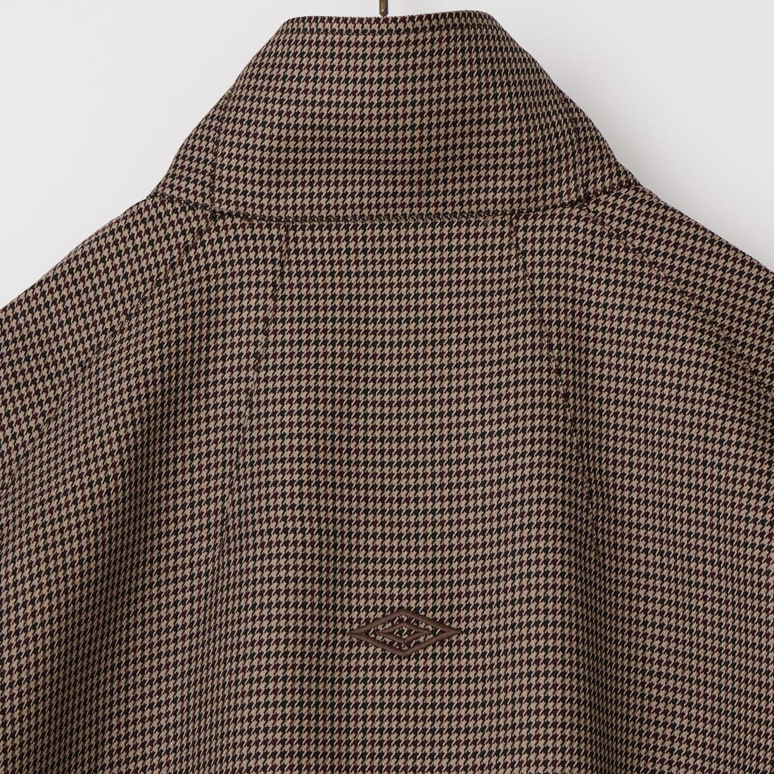 UMBRO [アンブロ] 別注 トラックジャケット [201NK26AW-BZ11-JF] GUN CLUB C