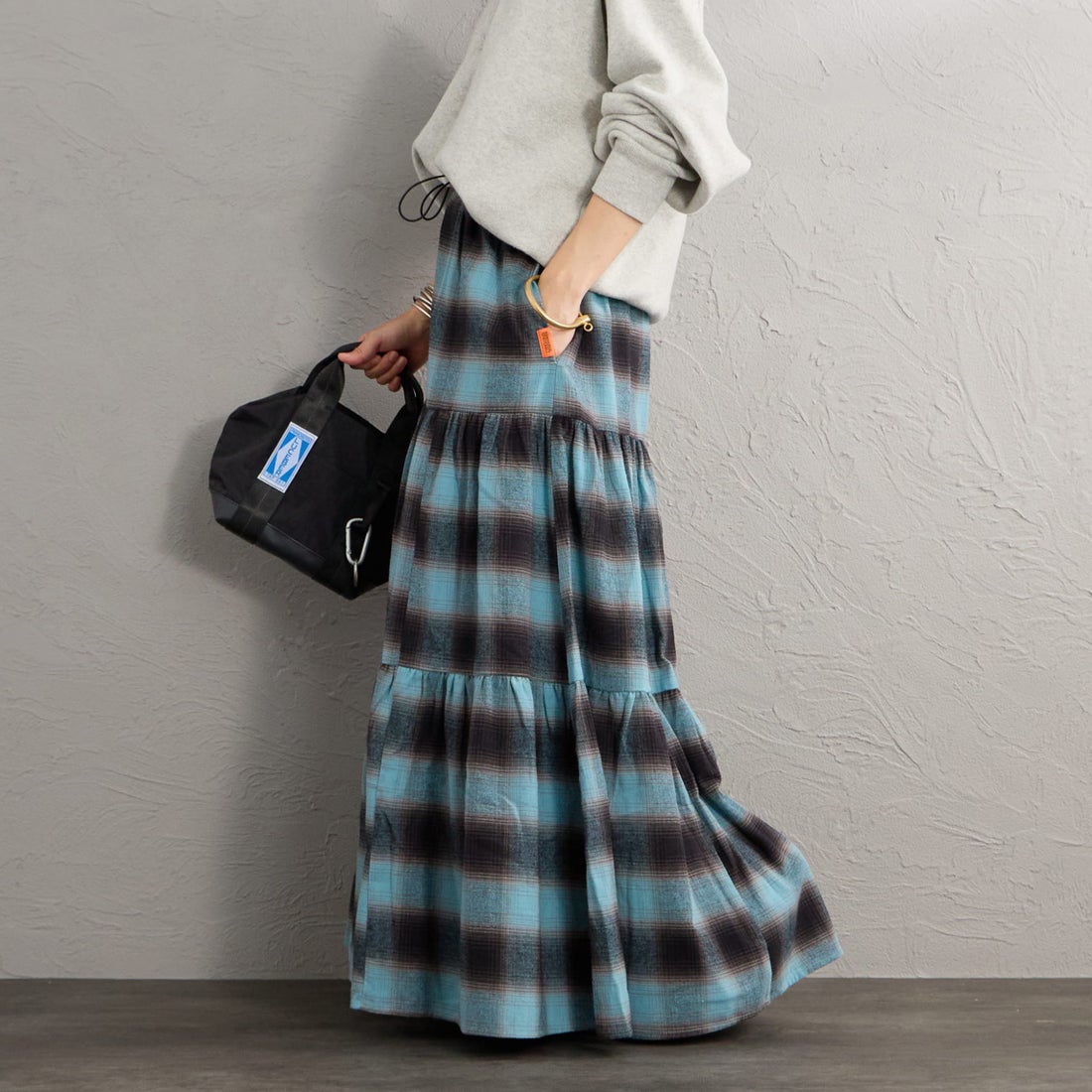 BLUE&&モデル身長：158cm 着用サイズ：F&&
