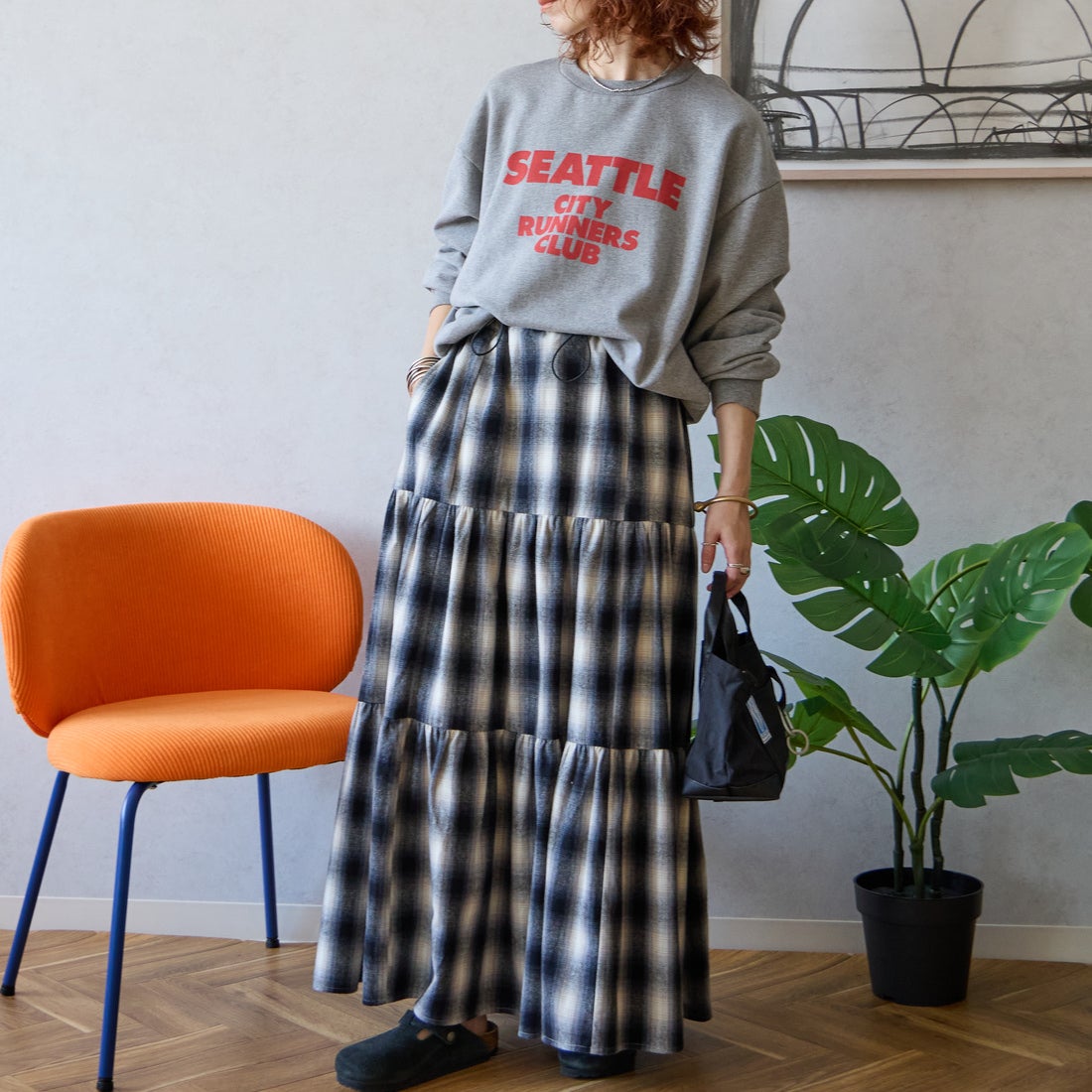 UNIVERSAL OVERALL [ユニバーサルオーバーオール] 別注 ネルチェック柄 ティアードマキシ丈スカート [U2632767IN-JF] BLACK &&モデル身長：158cm 着用サイズ：F&&