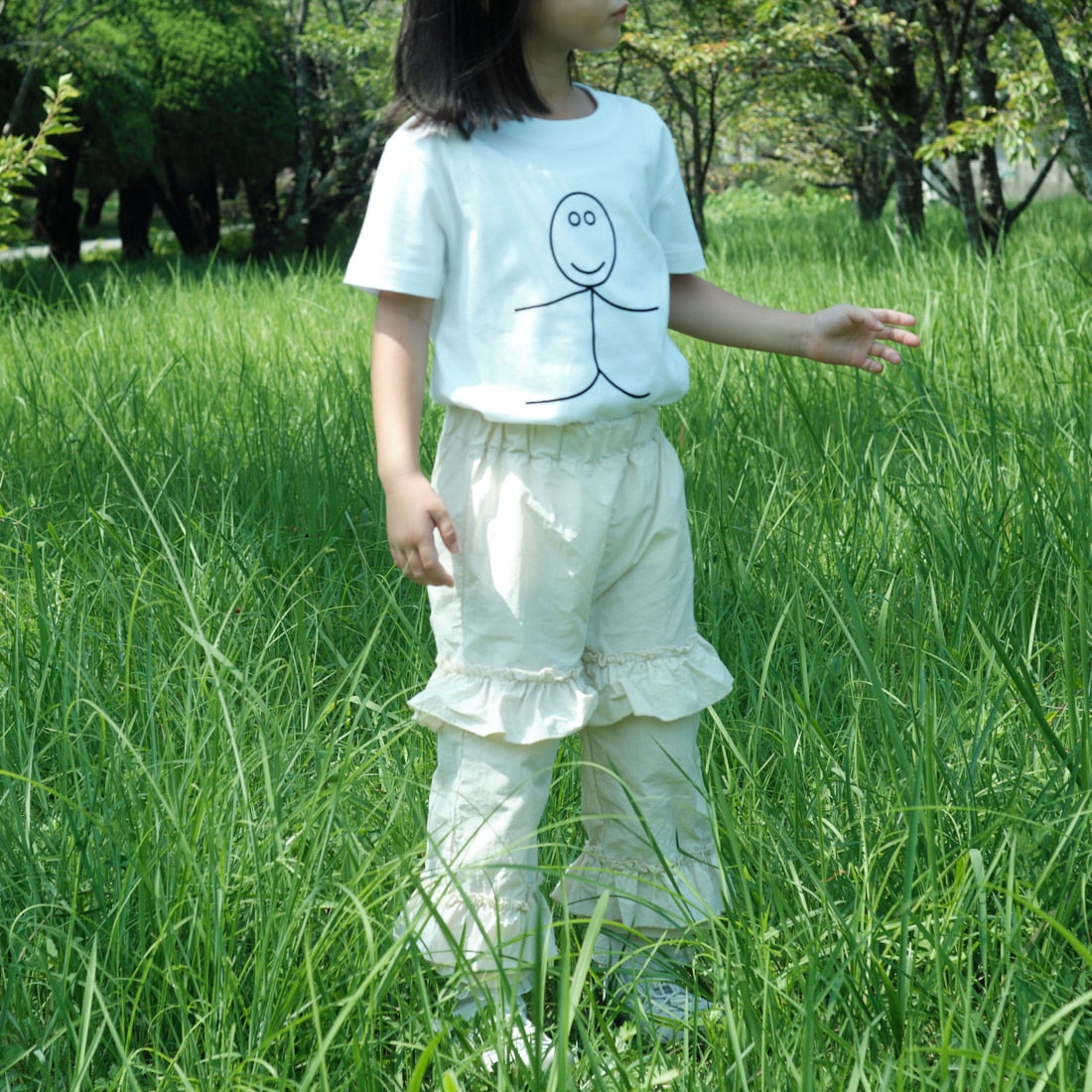 A SCENE [エーシーン] 別注 HIMAA×A SCENE ショートスリーブTシャツ [HM04-005-JF] WHITE A  &&モデル身長：100cm 着用サイズ：110&&