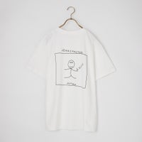 WHITE B