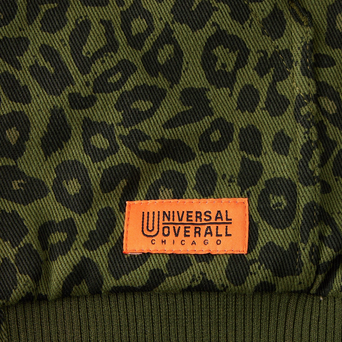 UNIVERSAL OVERALL [ユニバーサルオーバーオール] 別注 アクティブフードジャケット [U2633425IN-JF] LEO OLV