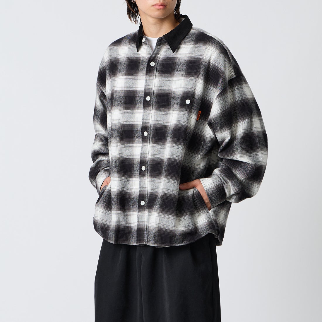 BLACK&&モデル身長：177cm 着用サイズ：L&&