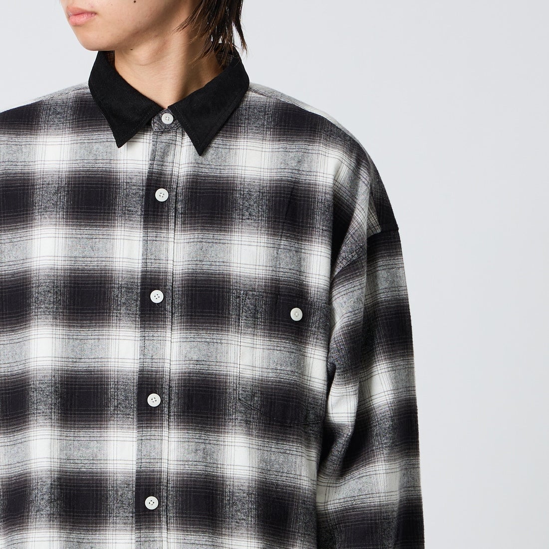 UNIVERSAL OVERALL [ユニバーサルオーバーオール] チェック柄 パジャマシャツ [U2611100IN-JF] BLACK &&モデル身長：177cm 着用サイズ：L&&
