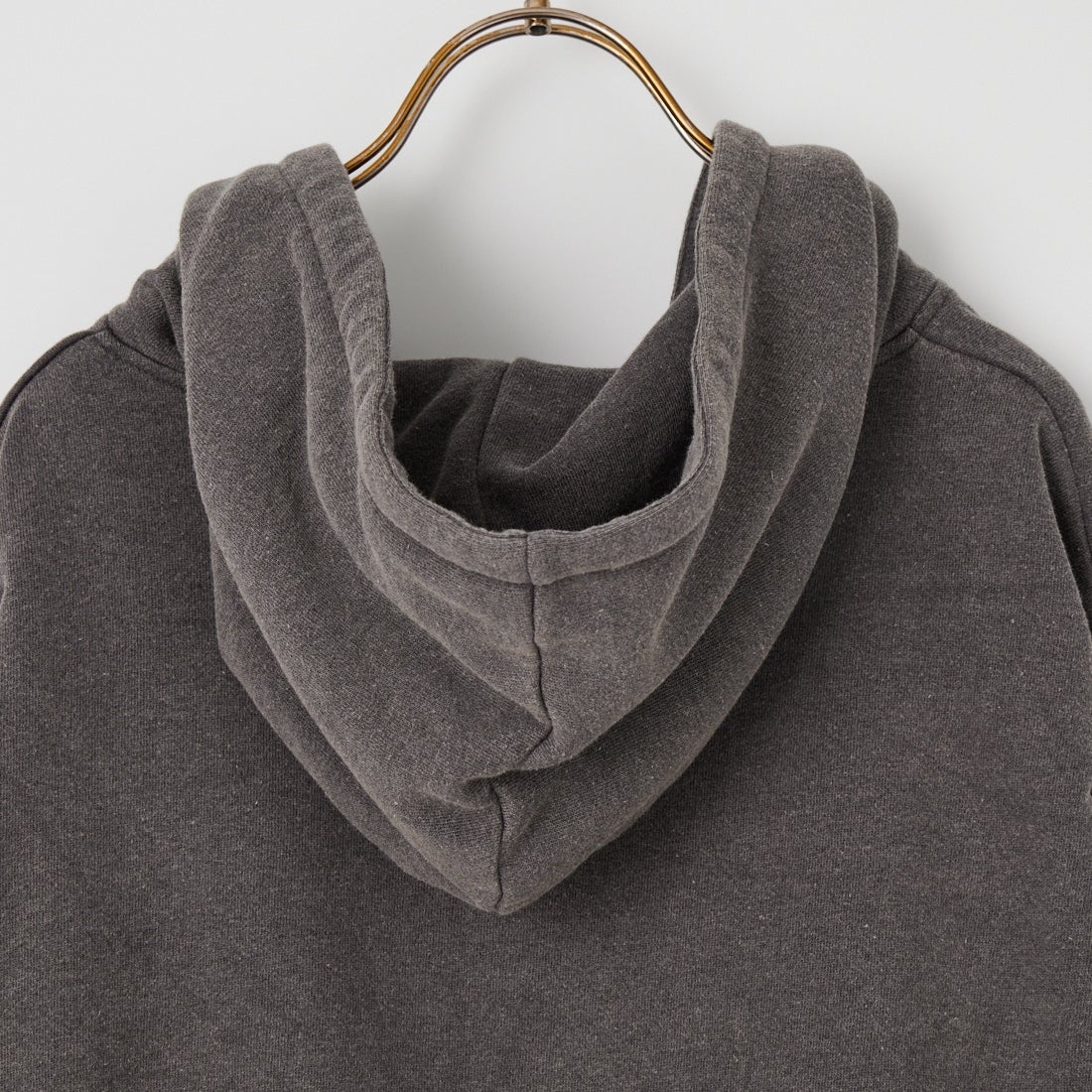 Health knit [ヘルスニット] 別注 ショート丈 ブリーチ加工ジップパーカー [HR26F-L465IN-JF] FADE BLACK