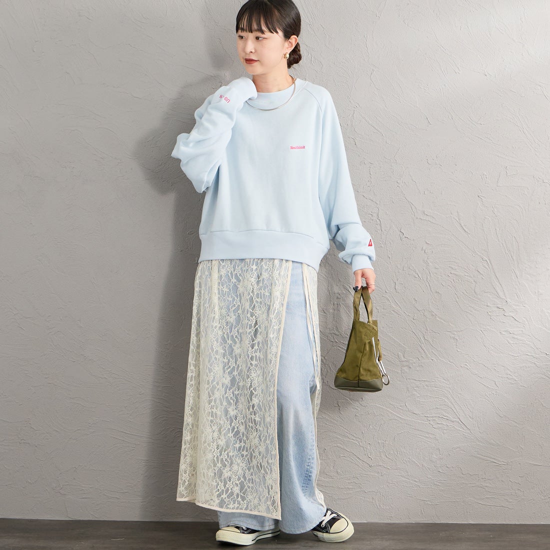 Health knit [ヘルスニット] 別注 ショート丈 クラシックラグランスリーブスウェット [HR26F-L464IN-JF] SAX &&モデル身長：150cm 着用サイズ：F&&