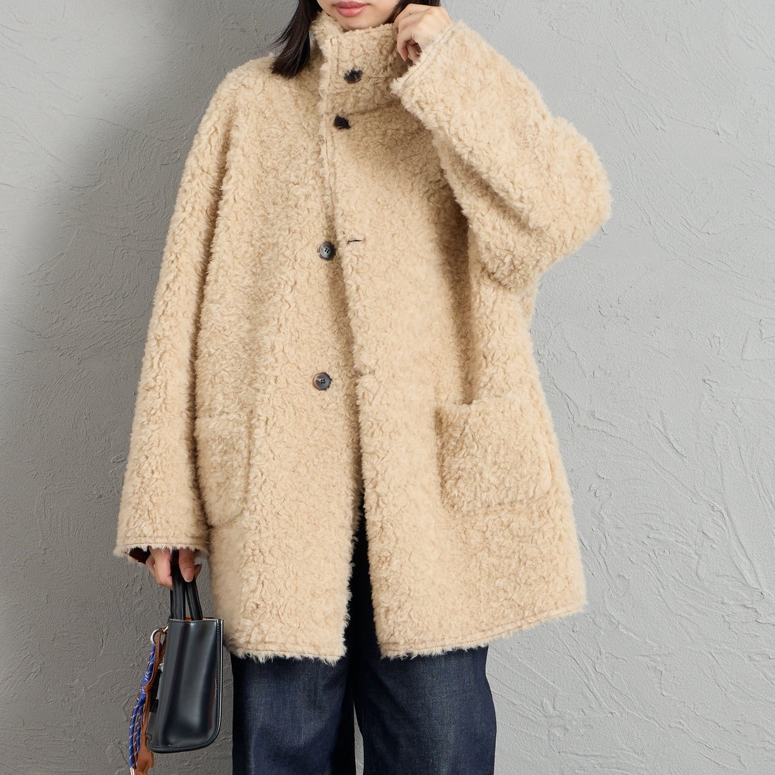 ONURUN [オヌルン] 別注 リバーシブル スタンドカラームートンコート [902-JF] BROWN &&モデル身長：162cm 着用サイズ：F&&