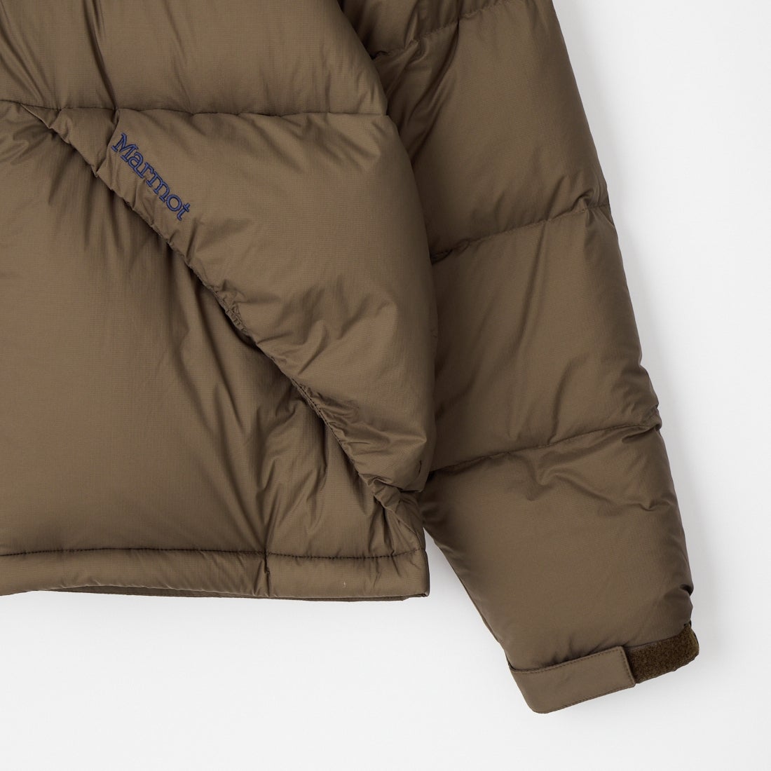 Marmot [マーモット] 別注 ワンポイントロゴ 750FPダウンジャケット [MTFW26UDW326IN-JF] BROWN