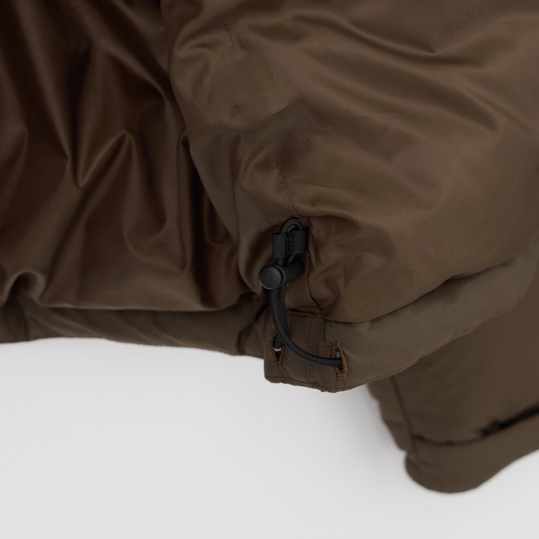 Marmot [マーモット] 別注 ワンポイントロゴ 750FPダウンジャケット [MTFW26UDW326IN-JF] BROWN