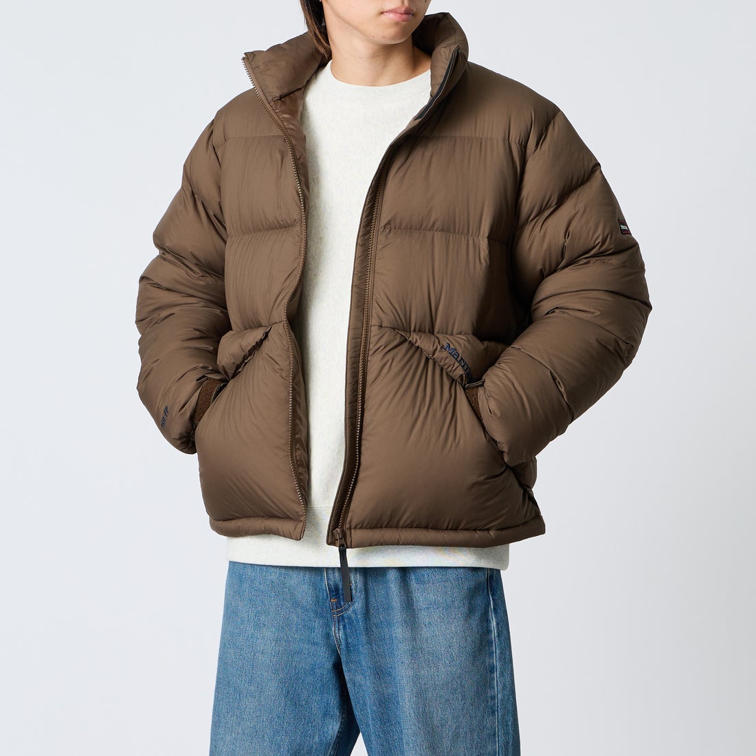 BROWN&&モデル身長：177cm 着用サイズ：L&&