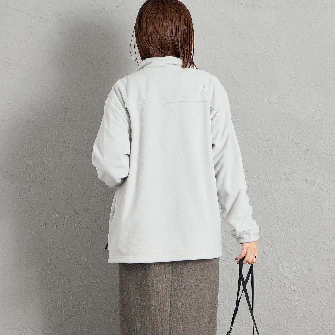 Marmot [マーモット] 別注 ポーラテック フリースジャケット [MTFW26UFL329IN-JF] SILVER &&モデル身長：159cm 着用サイズ：S&&