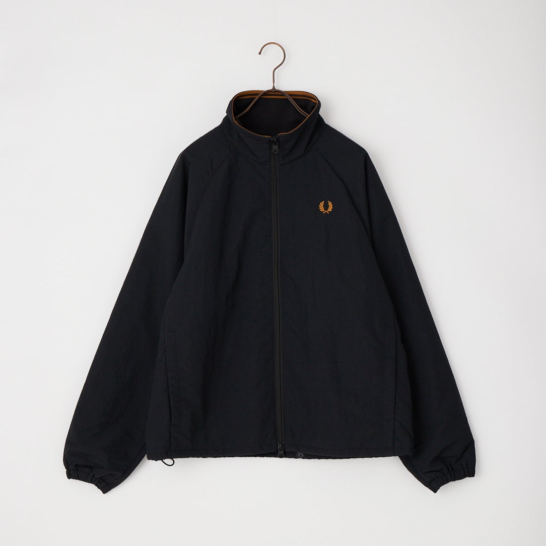 BLACK/DARK