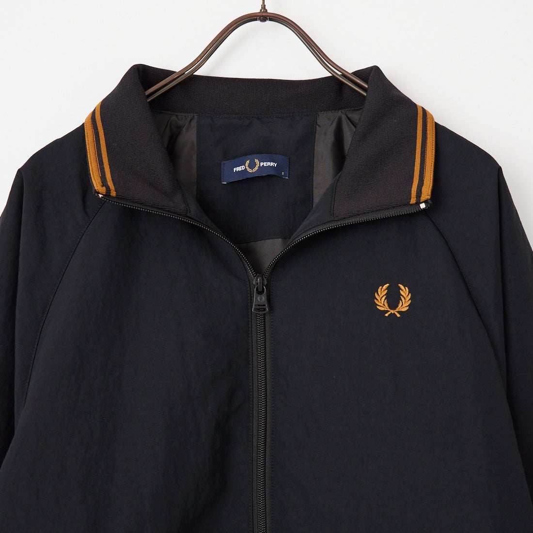 FRED PERRY [フレッドペリー] 別注 ナイロン シェルジャケット [FPM-26A-004JF] BLACK/DARK