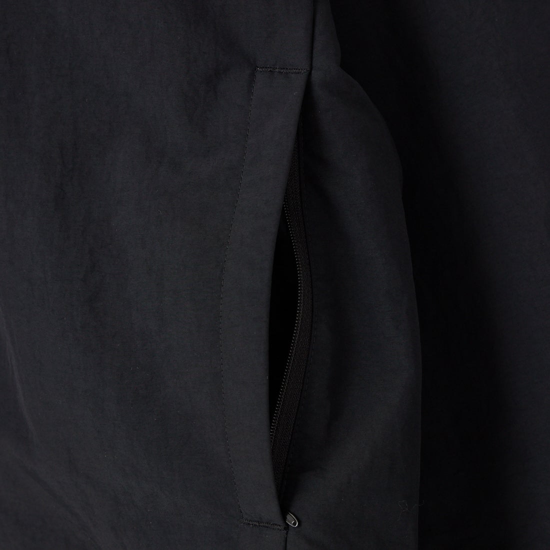 FRED PERRY [フレッドペリー] 別注 ナイロン シェルジャケット [FPM-26A-004JF] BLACK/DARK