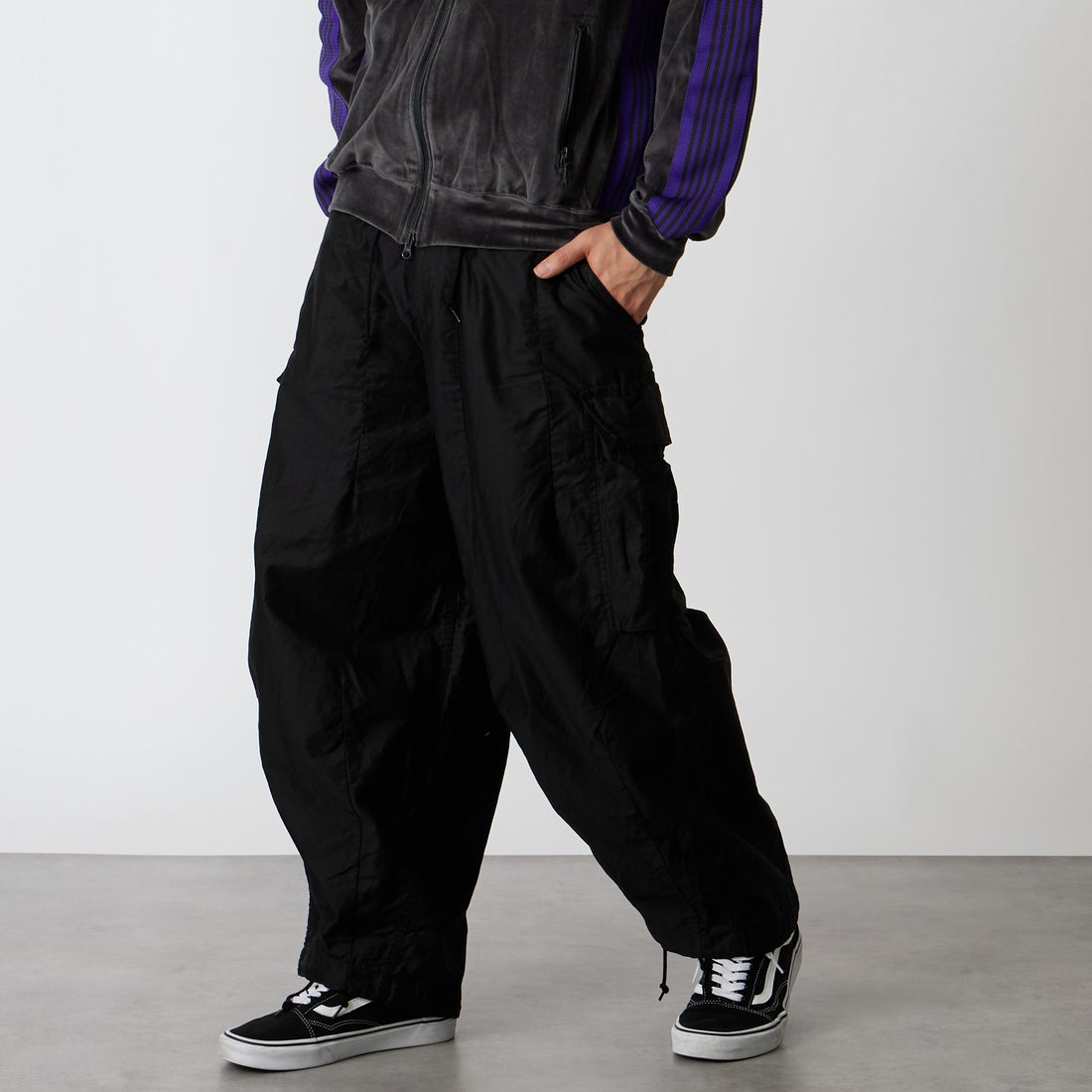 B BLACK&&モデル身長：177cm 着用サイズ：XS&&