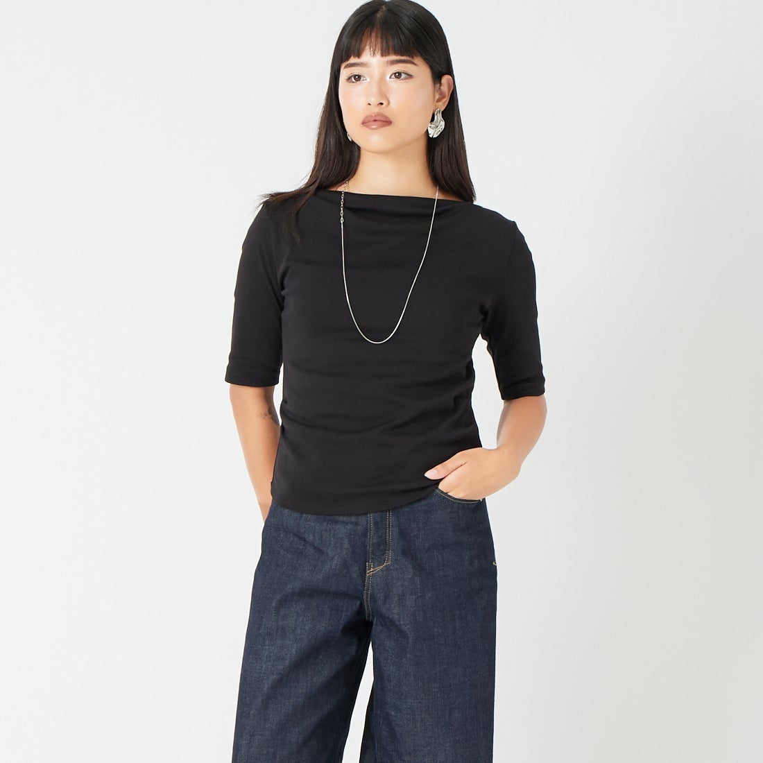MICA&DEAL [マイカアンドディール] ドレープネックプルオーバー [0126309051] BLACK &&モデル身長：162cm 着用サイズ：36&&