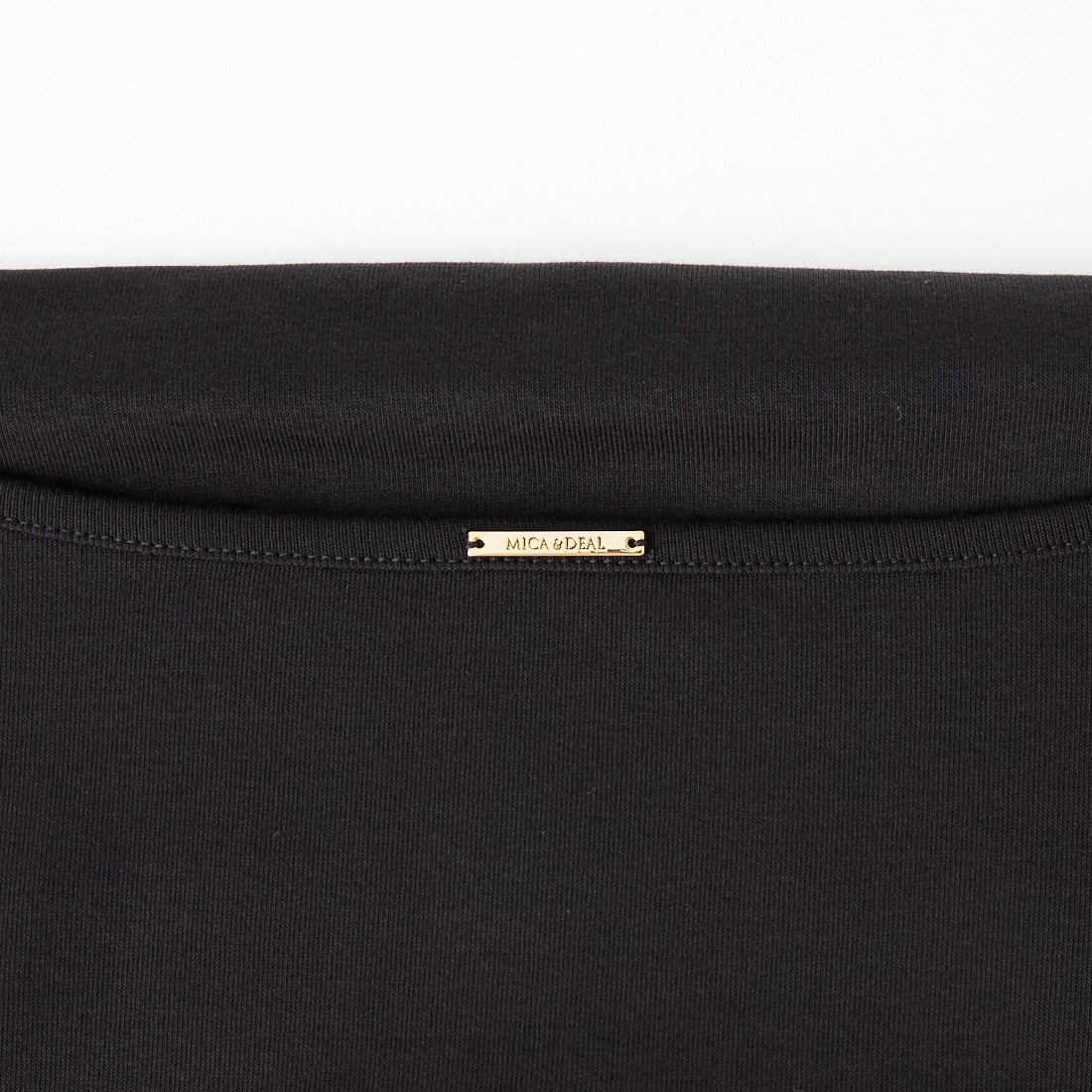 MICA&DEAL [マイカアンドディール] ドレープネックプルオーバー [0126309051] BLACK