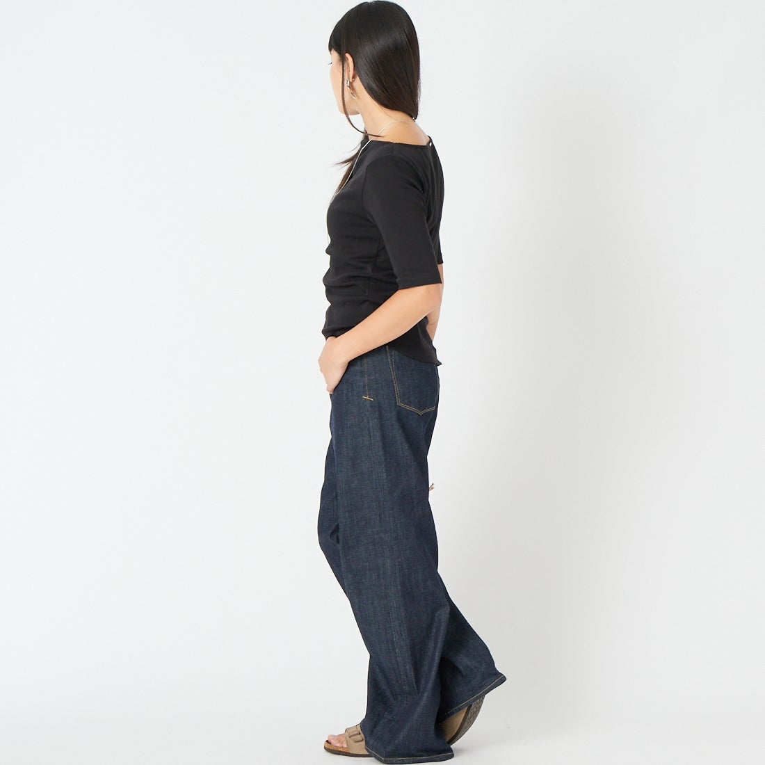 MICA&DEAL [マイカアンドディール] ドレープネックプルオーバー [0126309051] BLACK &&モデル身長：162cm 着用サイズ：36&&