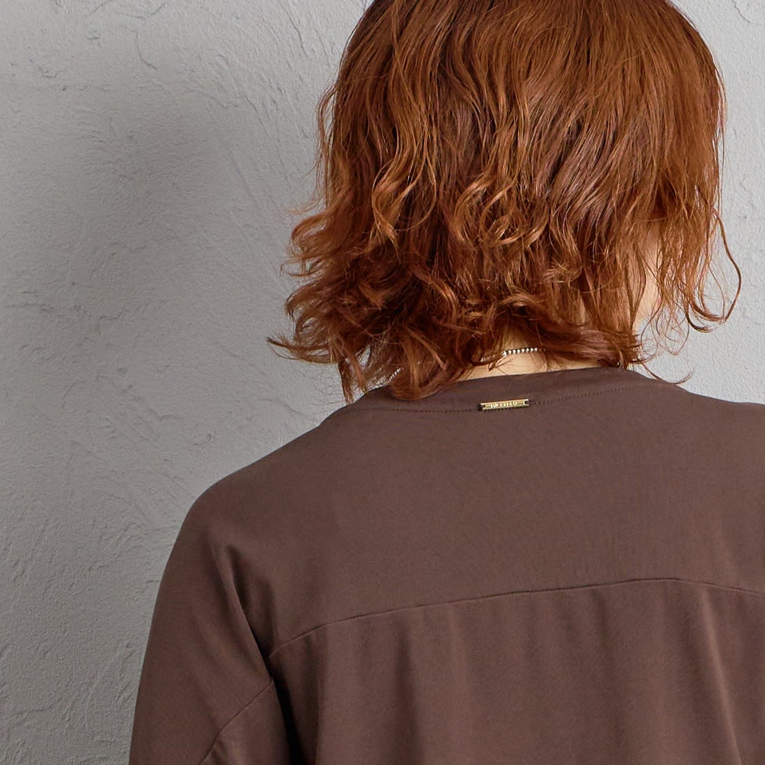 MICA&DEAL [マイカアンドディール] JACKSON プリント5分袖Tシャツ [0126309063] BROWN &&モデル身長：158cm 着用サイズ：F&&