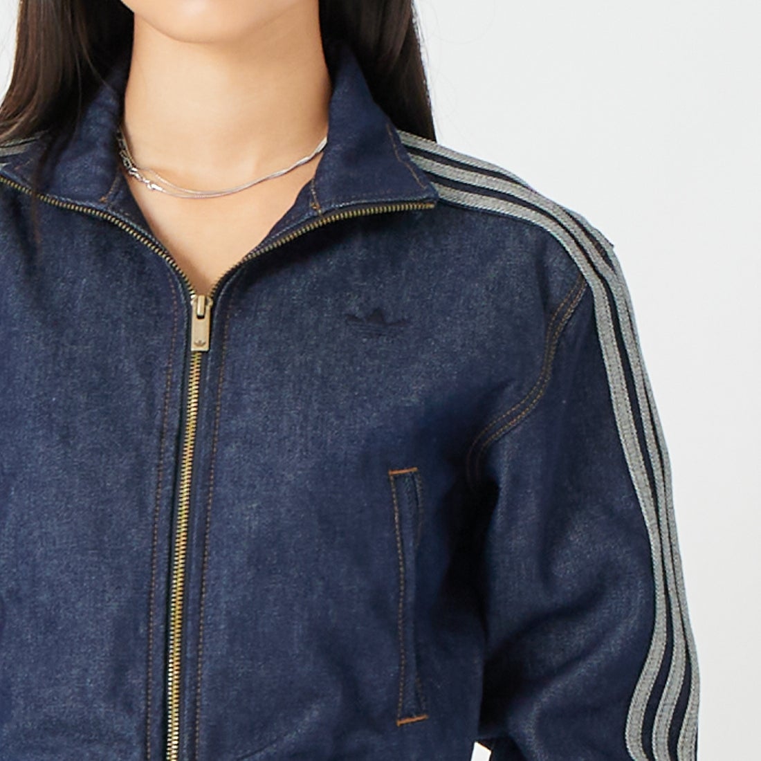 adidas Originals [アディダス オリジナルス] ファイヤーバード デニムトラックトップ [WK471] KQ6491 &&モデル身長：162cm 着用サイズ：S&&