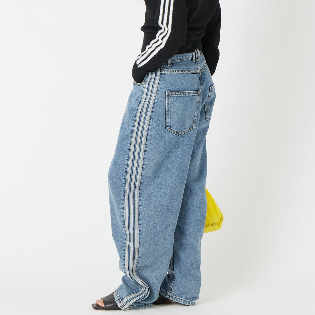 adidas Originals [アディダス オリジナルス] ハイライズ バレルレッグデニムパンツ [CD790] KQ6476 &&モデル身長：162cm 着用サイズ：25-30&&