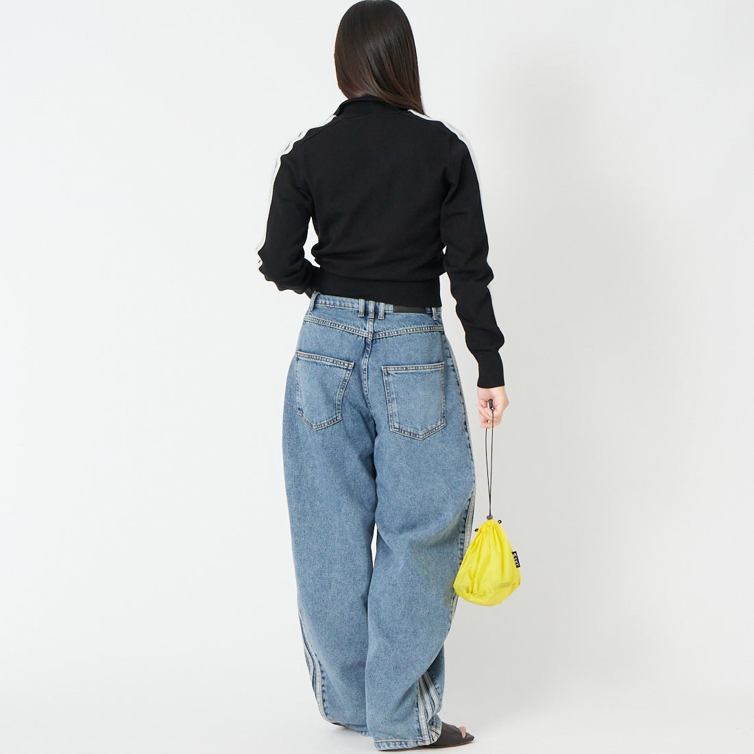 adidas Originals [アディダス オリジナルス] ハイライズ バレルレッグデニムパンツ [CD790] KQ6476 &&モデル身長：162cm 着用サイズ：25-30&&