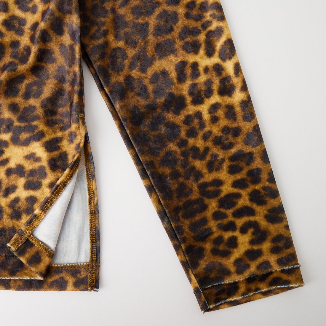 RhodolirioN [ロドリリオン] レオパードベルベット クルーネックTシャツ [TX1079] LEOPARD