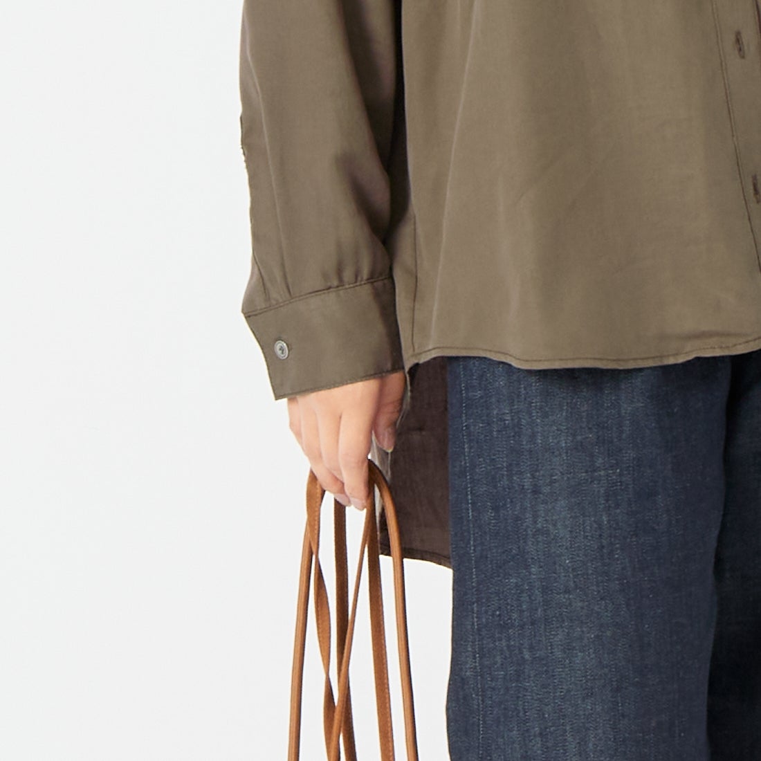 MICA&DEAL [マイカアンドディール] フィブリル2WAYシャツ [0126301053] BROWN &&モデル身長：162cm 着用サイズ：F&&