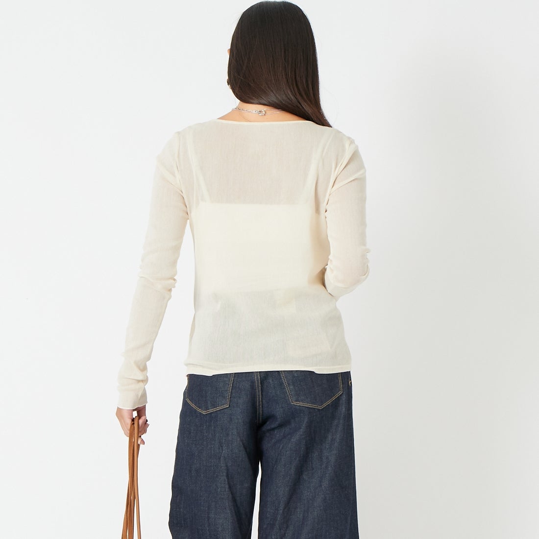 MICA&DEAL [マイカアンドディール] コットンチュールロングスリーブTシャツ [0126309065] ECRU &&モデル身長：162cm 着用サイズ：F&&