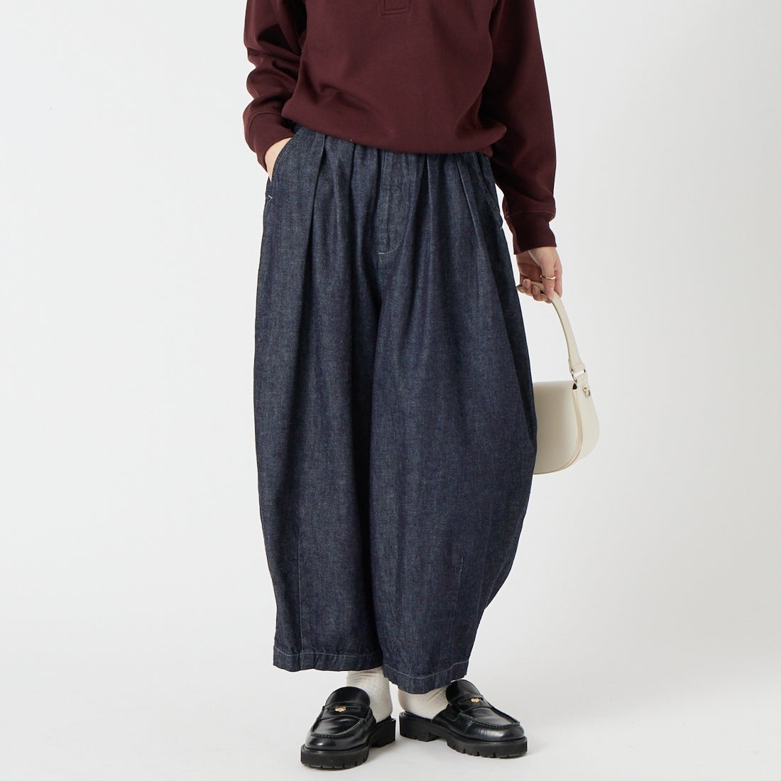 HARVESTY [ハーベスティ] 10ozデニムサーカスパンツ [A12626] 98 ONE-WAS &&モデル身長：162cm 着用サイズ：0&&